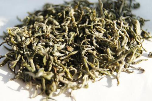雀舌茶葉的功效與作用不過今天喝著竟然有股柳樹葉的味道