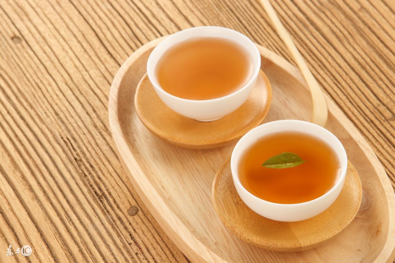 茶葉水洗頭的作用隔夜綠茶水能干什么